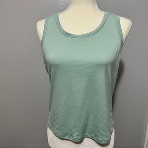 Yogalicious light green workout tank size XXL